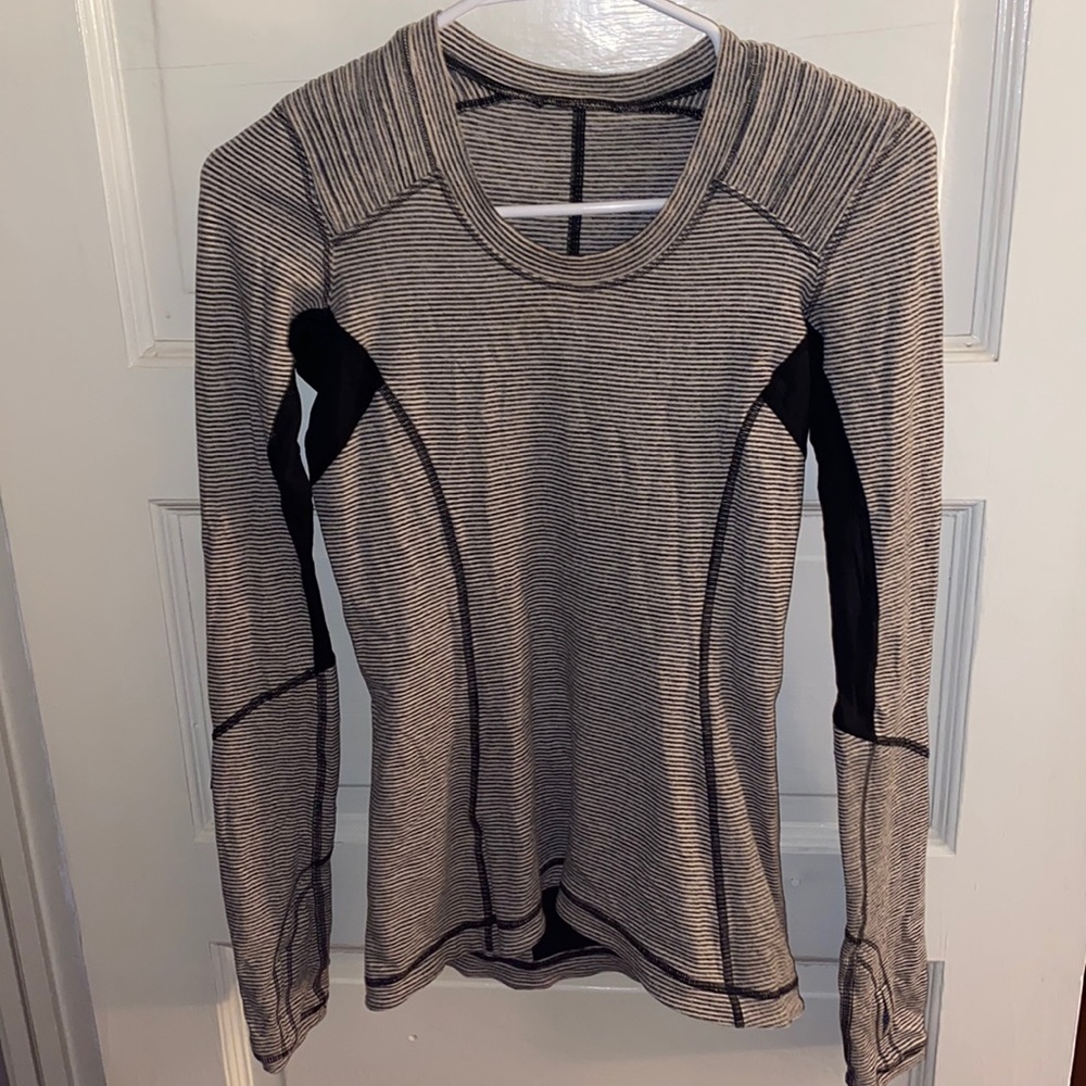 LuluLemon Long Sleeve Top